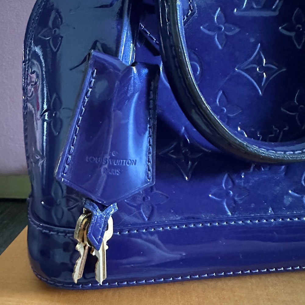 Louis Vuitton Alma BB Monogram Vernis Bag - Picture 5 of 16